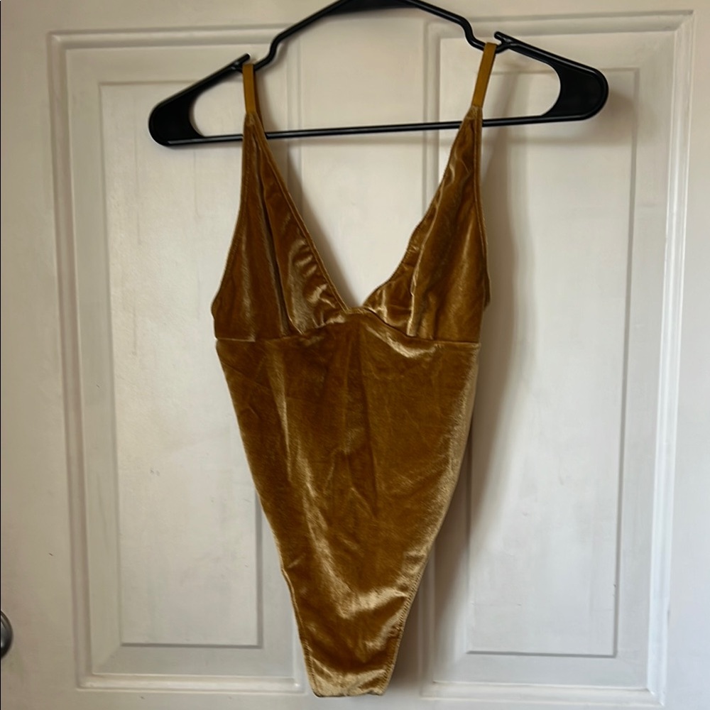 Gold Velvet Bodysuit from CDMX